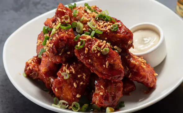 10 CRISPY TRADITIONAL WINGS