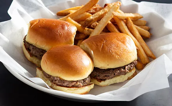 Yard-House-CLASSIC-SLIDERS-Price-Calories